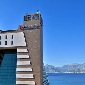 Otel Ramada Plaza
